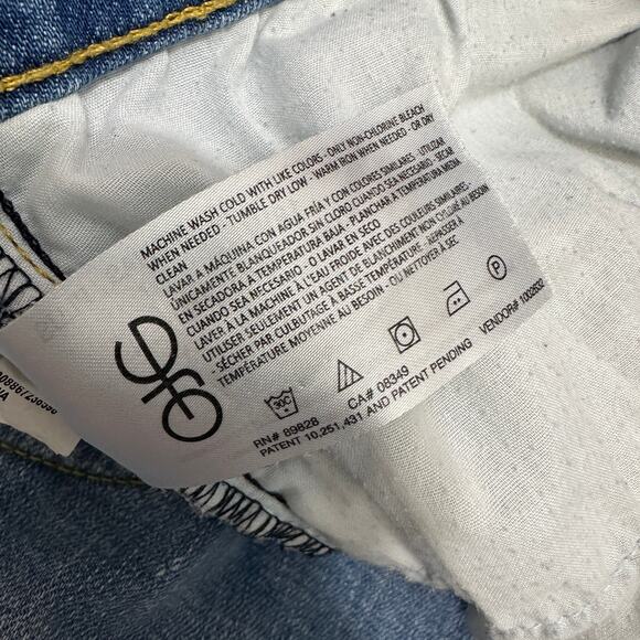 Chaps Jeans WMNS 18W Plus Light Wash Denim Slim Boyfriend Mid Rise Stretchy - Picture 5 of 9